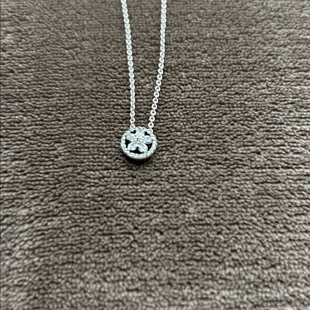 Pandora Sparkling Snowflake Necklace - Picture 2 of 4